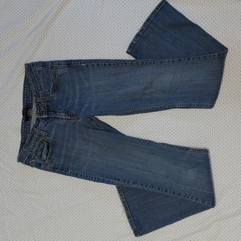 Levis 518 super low boot cut jeans
